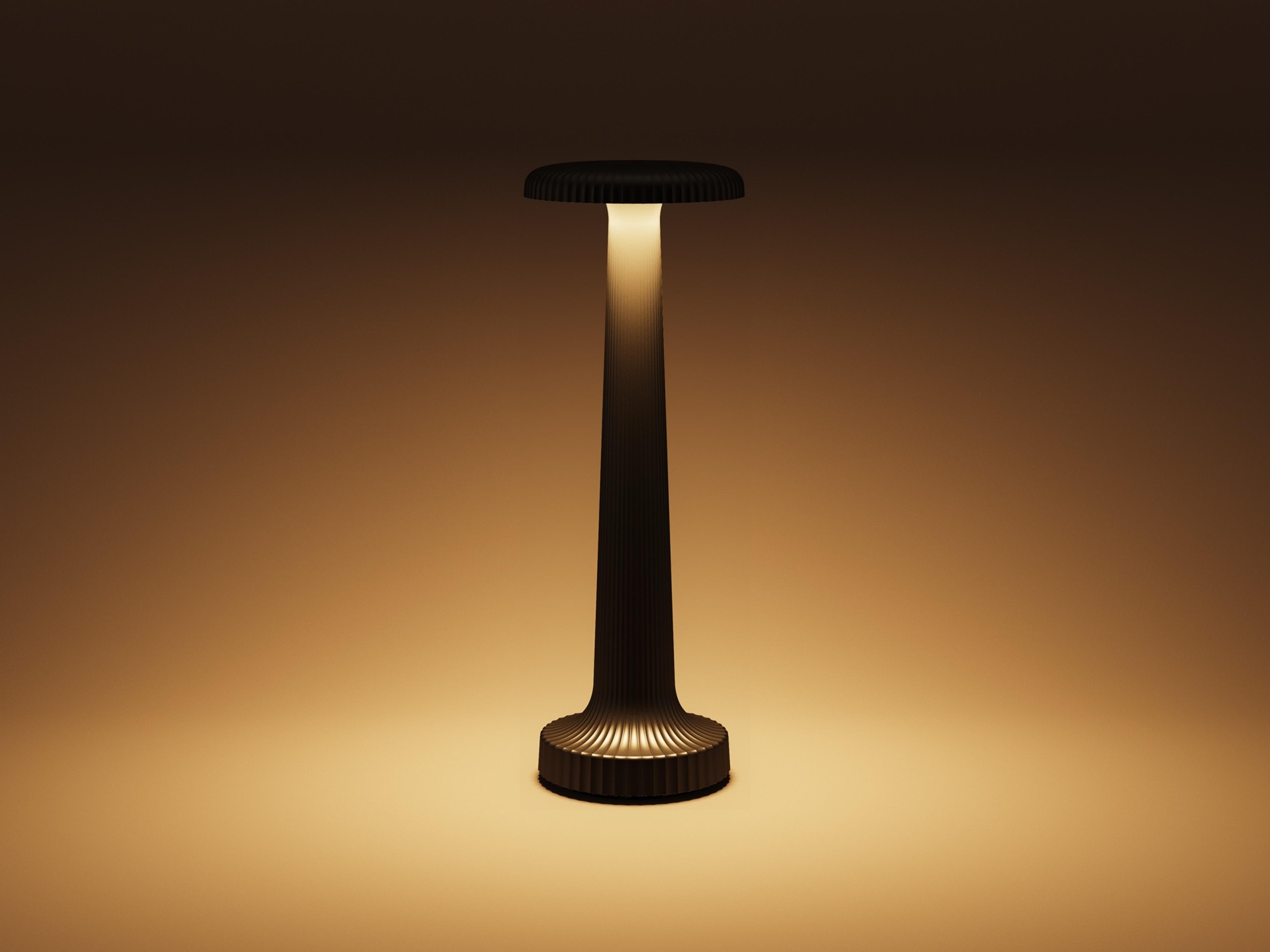 Tall Poppy — Satin Silver