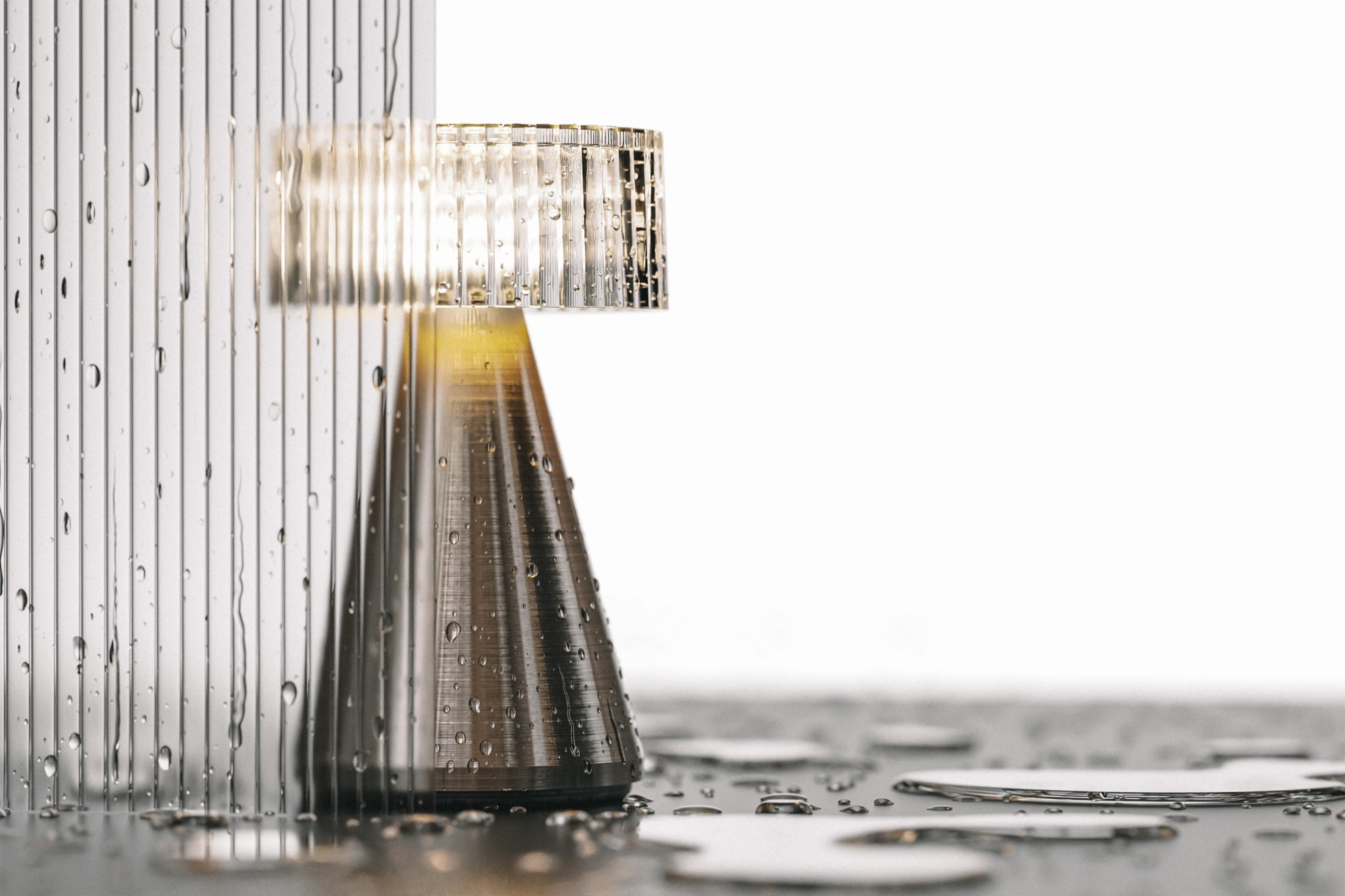 Piccolo — Brushed Bronze / Warm White (2600K)