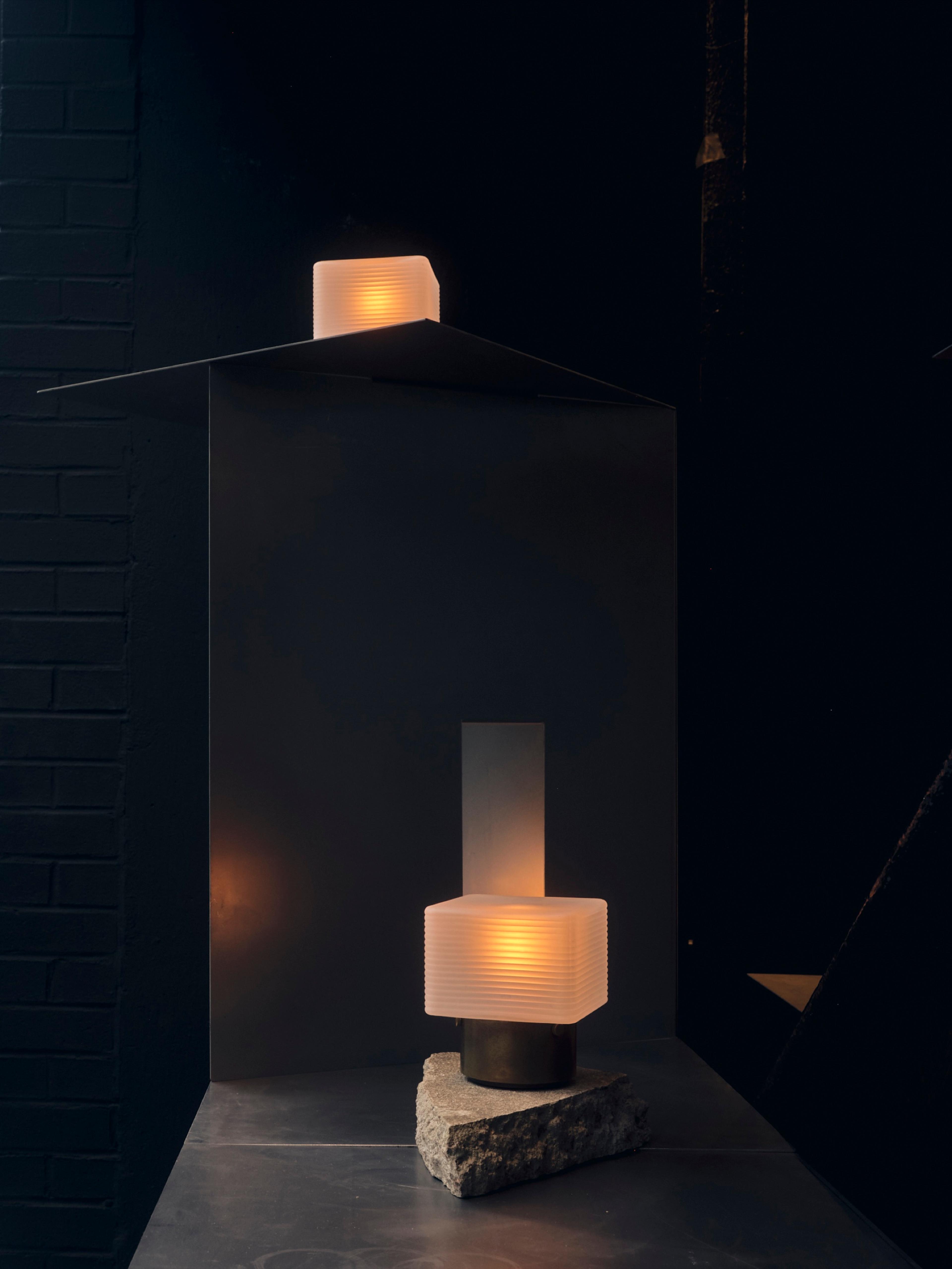 Corner Light — Warm Candle (1800K)