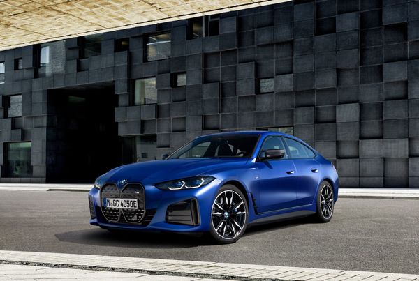 BMW i4 finance offer