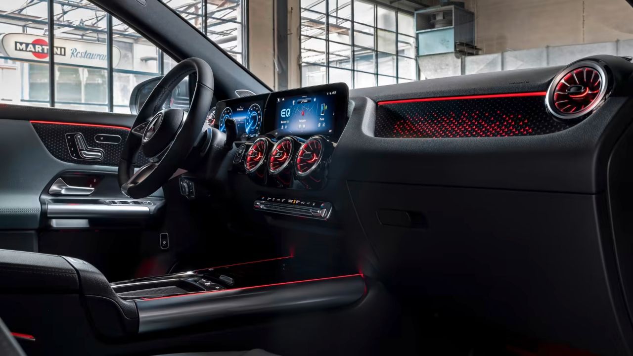 2024 Mercedes-Benz EQA interior view