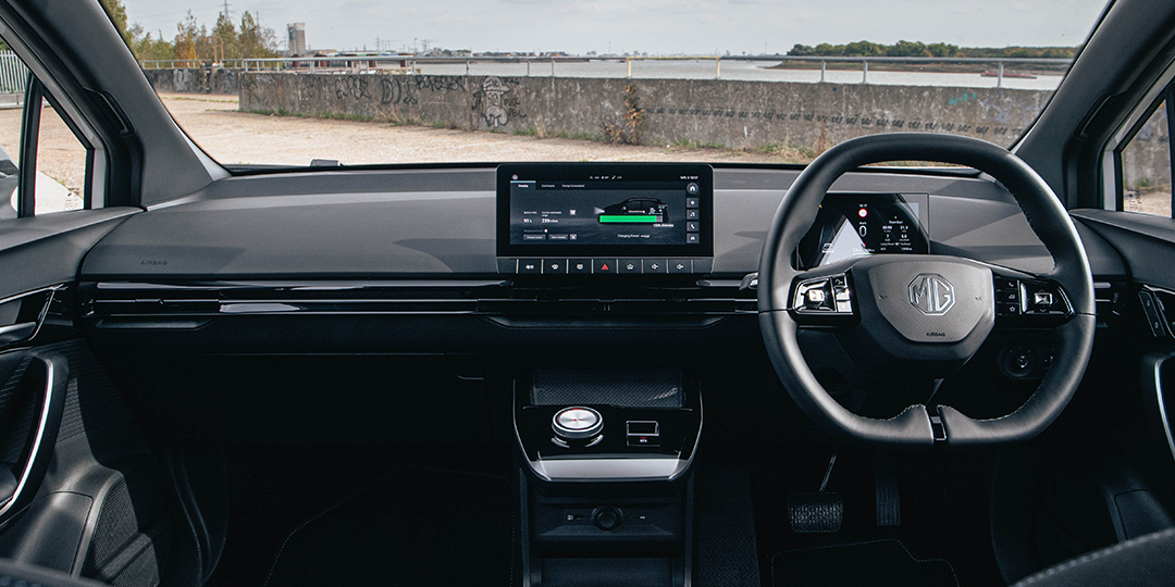 MG 4 dashboard and infotainment system