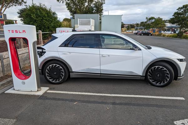 zecar image