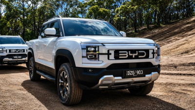 BYD Shark 6 plug-in hybrid ute
