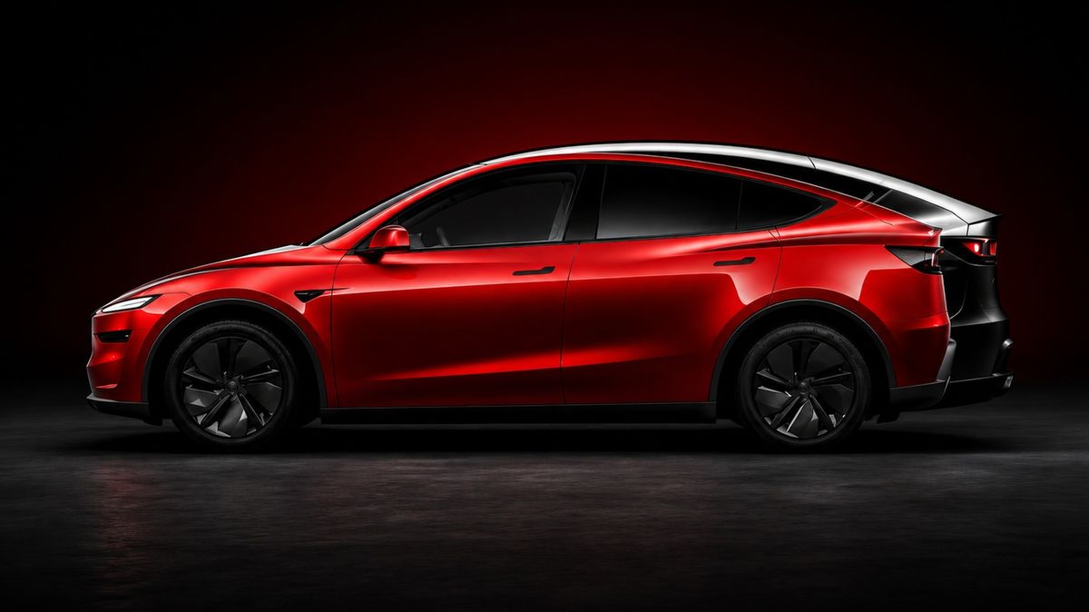 Tesla Model Y L vs Long Range AWD: Price, Specs and Range Comparison