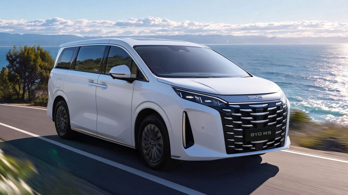 BYD M9 People Mover Priced From $61,990 in Australia
