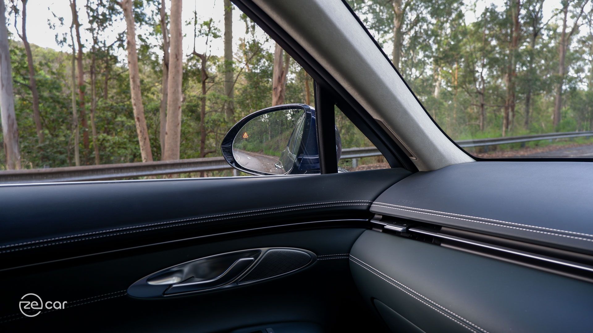 Genesis Electrified GV70 blind spot view and alert
