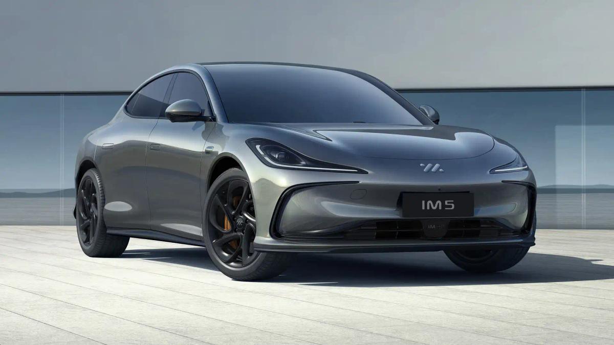 MG July EV and PHEV Deals: 0% Finance, $3,000 Cashback