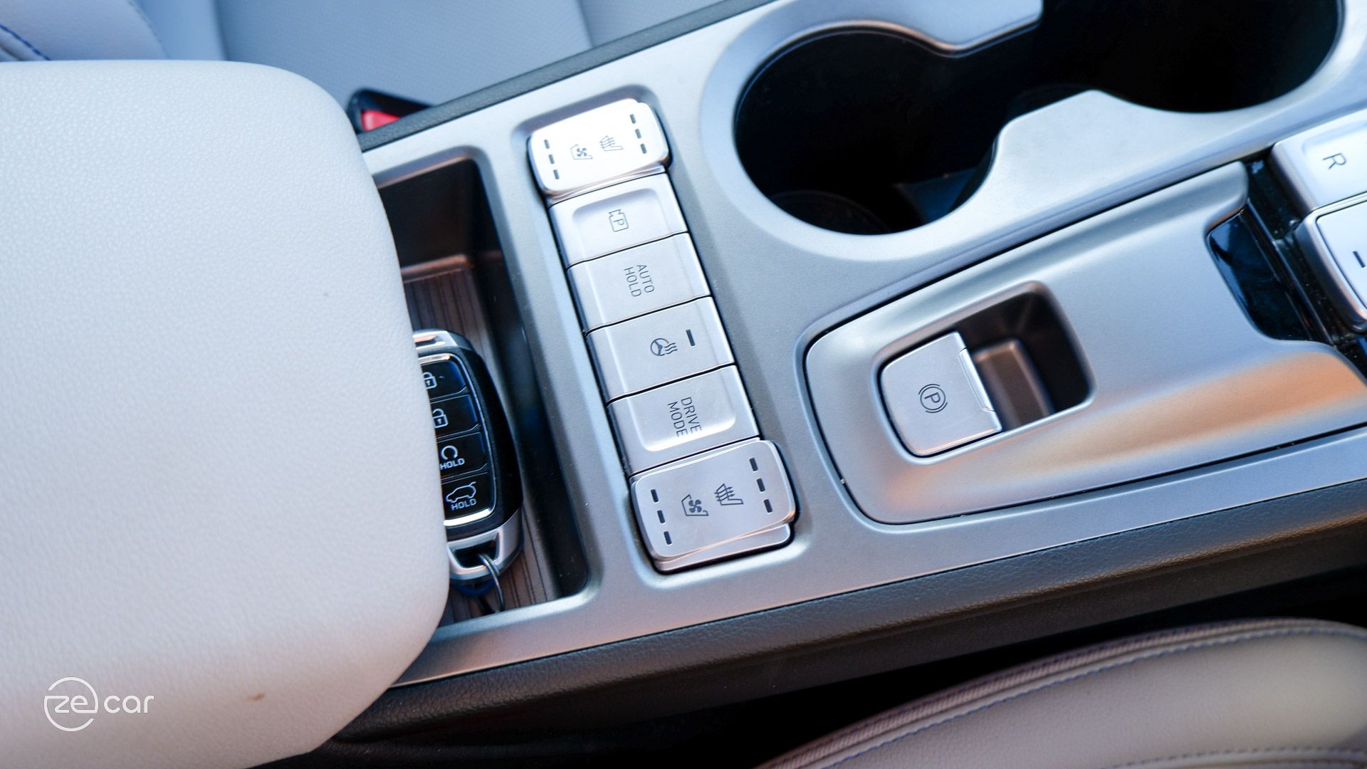 Hyundai Kona Electric satin silver centre console and buttons
