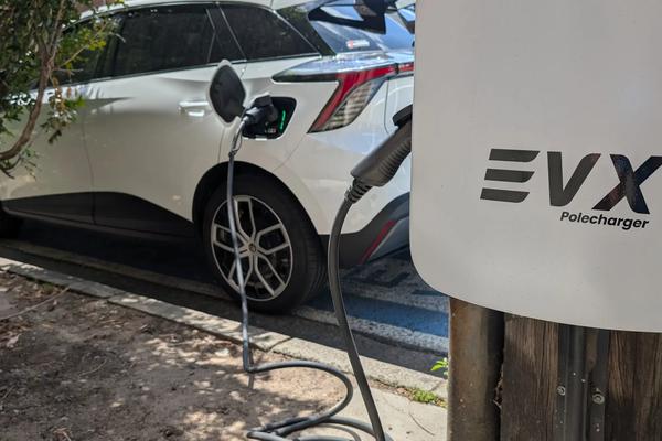 zecar image