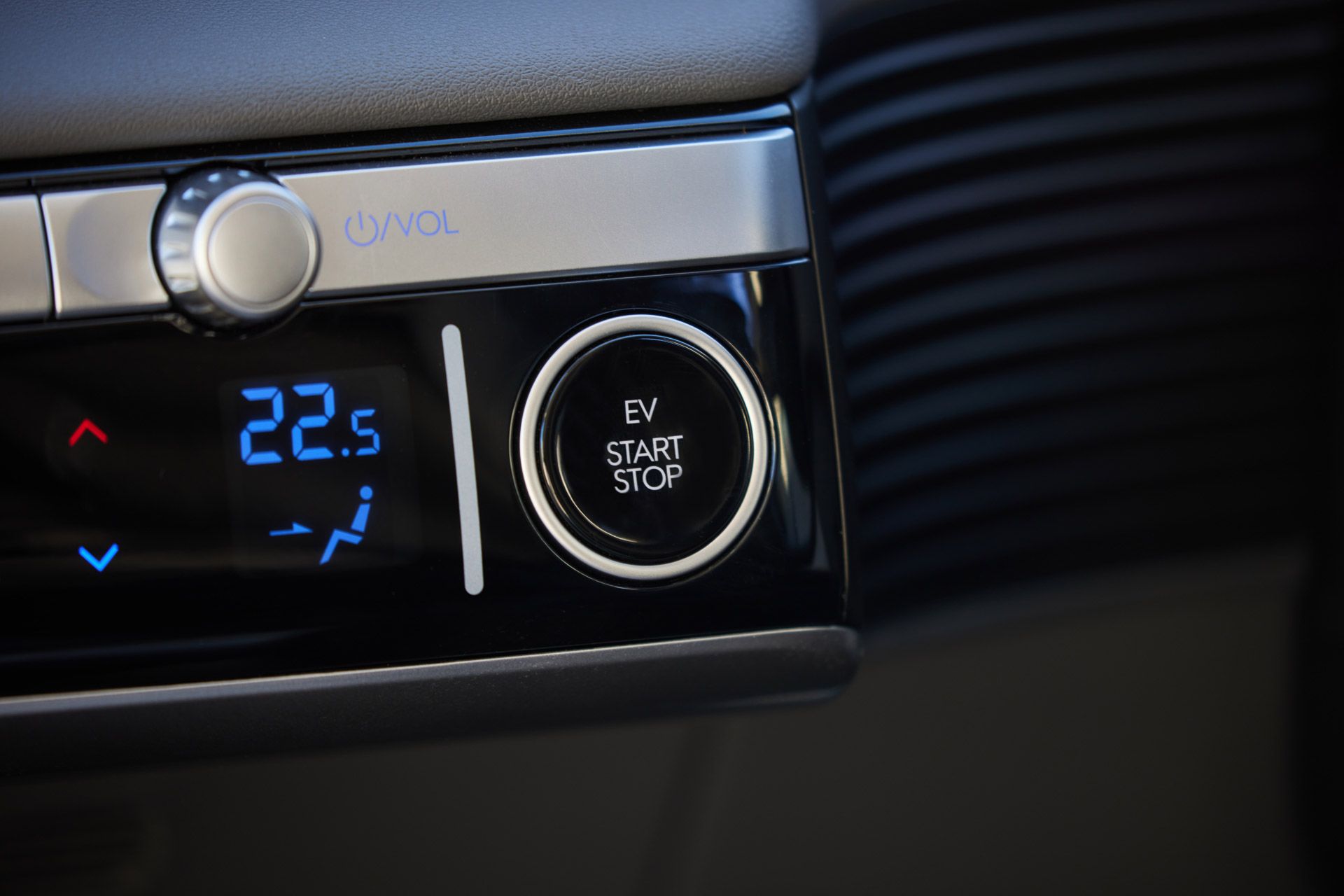 Hyundai Ioniq 5 driving and push button start