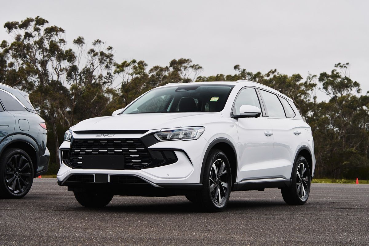 2026 BYD SEALION 5 Priced from $33,990 as Australia's Most Affordable PHEV SUV