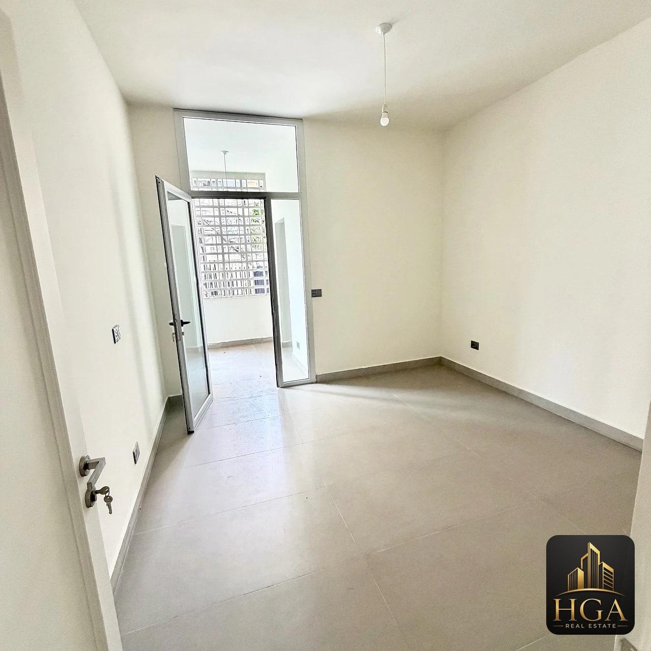 3-bedroom apartment for sale in Kfar Hbab — Photo 5 of 6