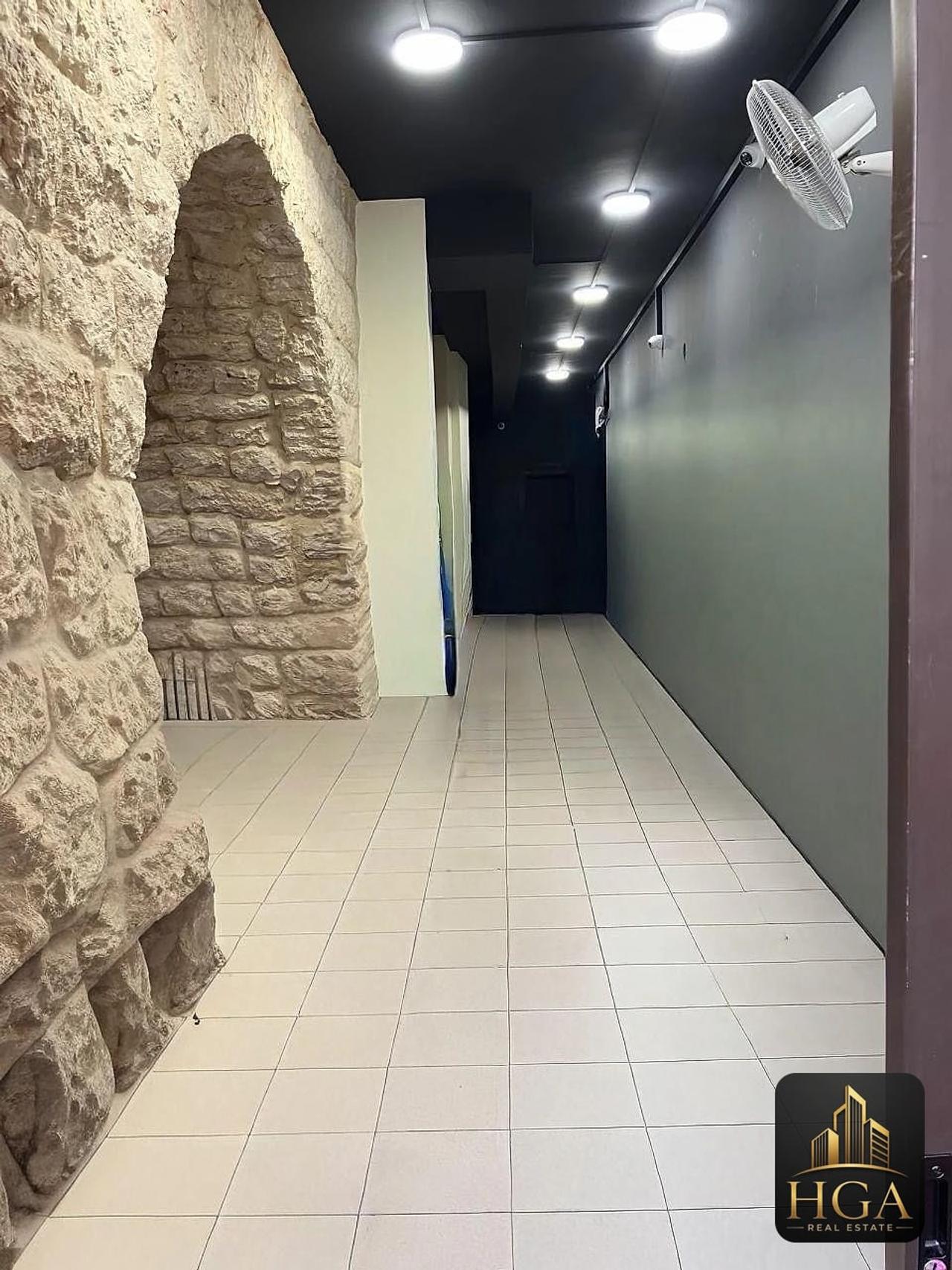 100 m² shop for rent in Zouk Mikael — Photo 2 of 10