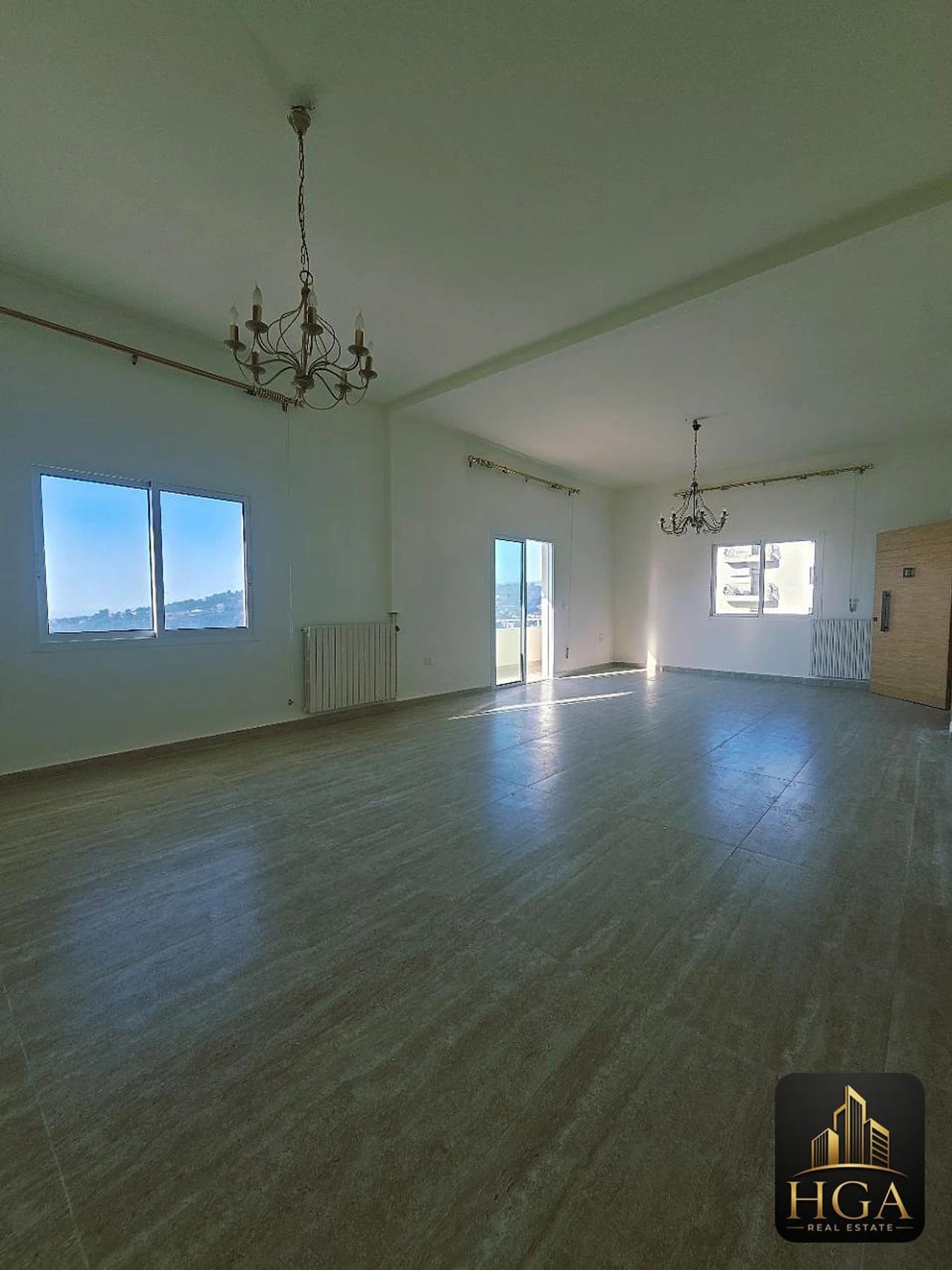 3-bedroom apartment for sale in Ghineh — Photo 1 of 7