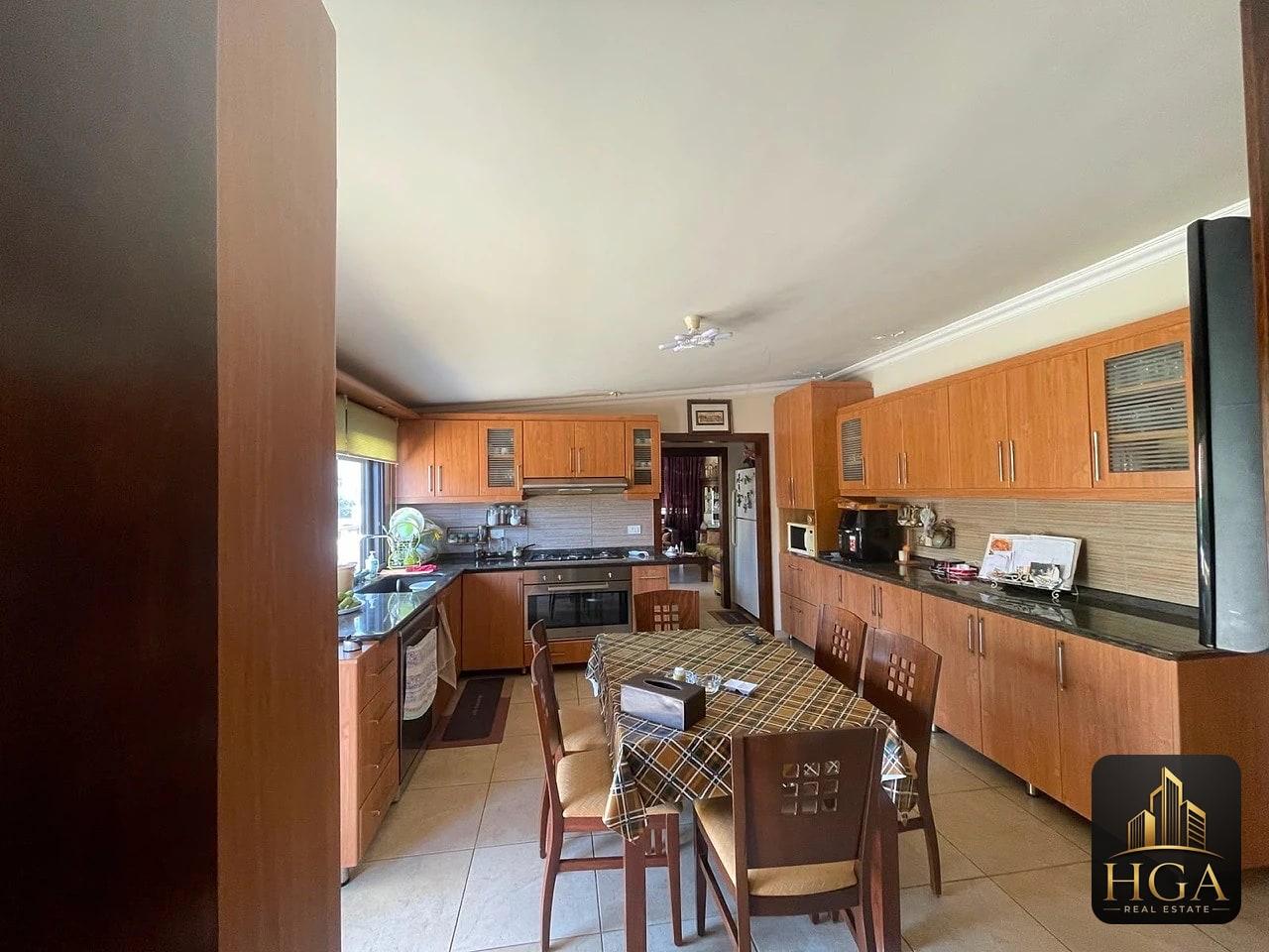 4-bedroom penthouse for sale in Chnaniir — Photo 5 of 9