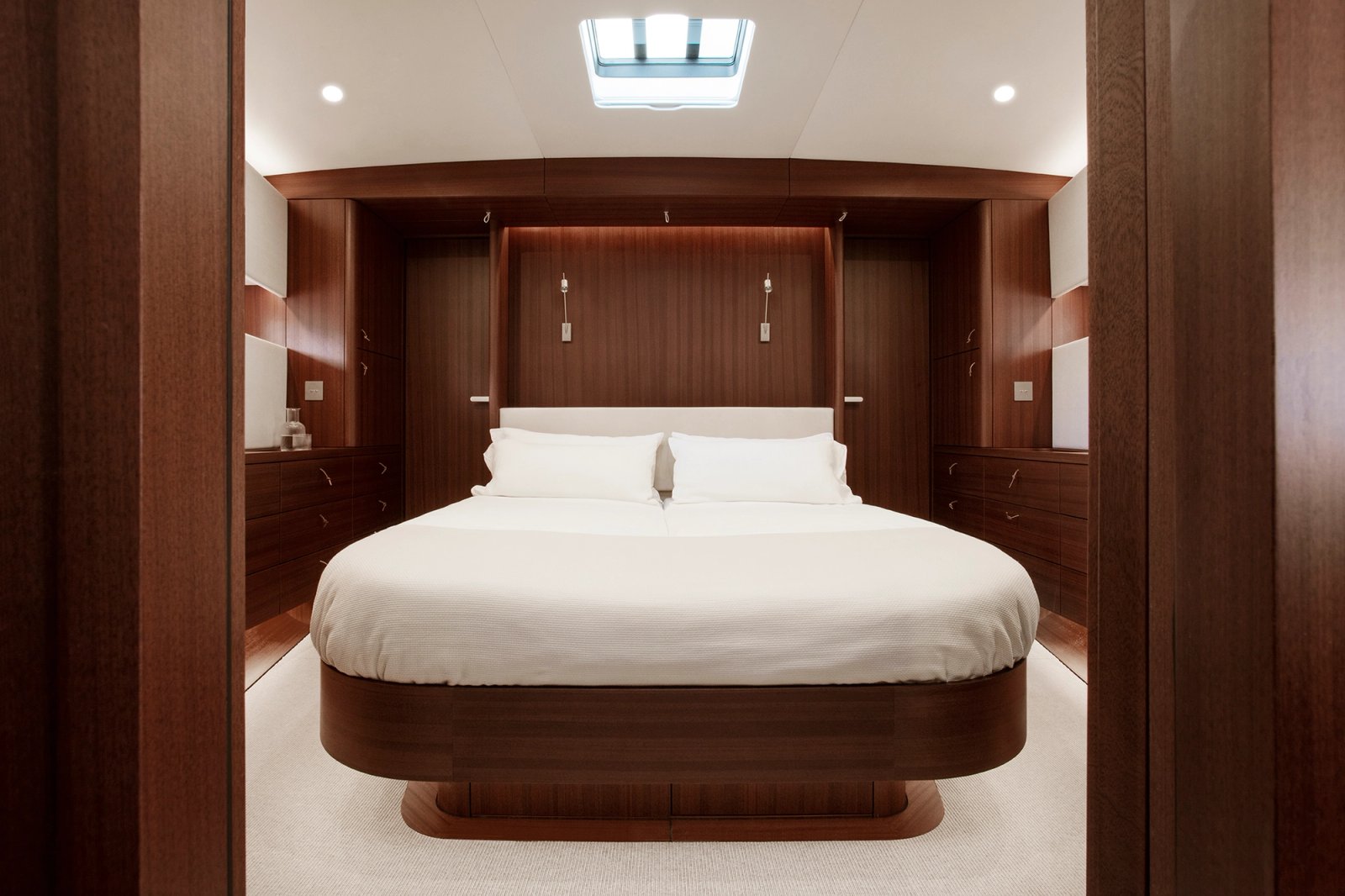 Y-Yacht_SDT_01.jpg