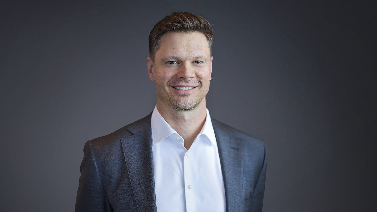 Josh Thurlow headshot