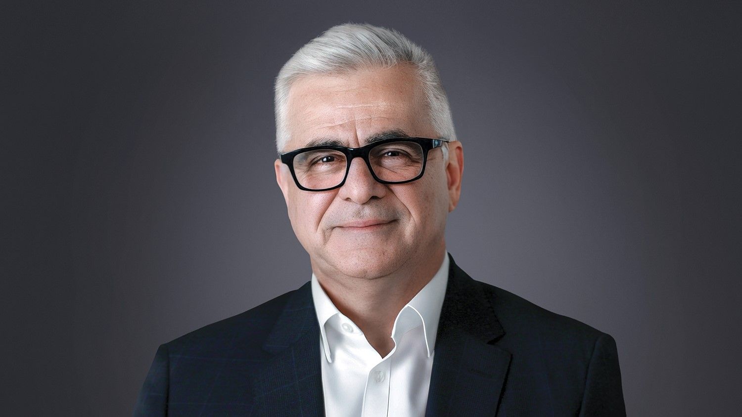 Zimi Meka headshot
