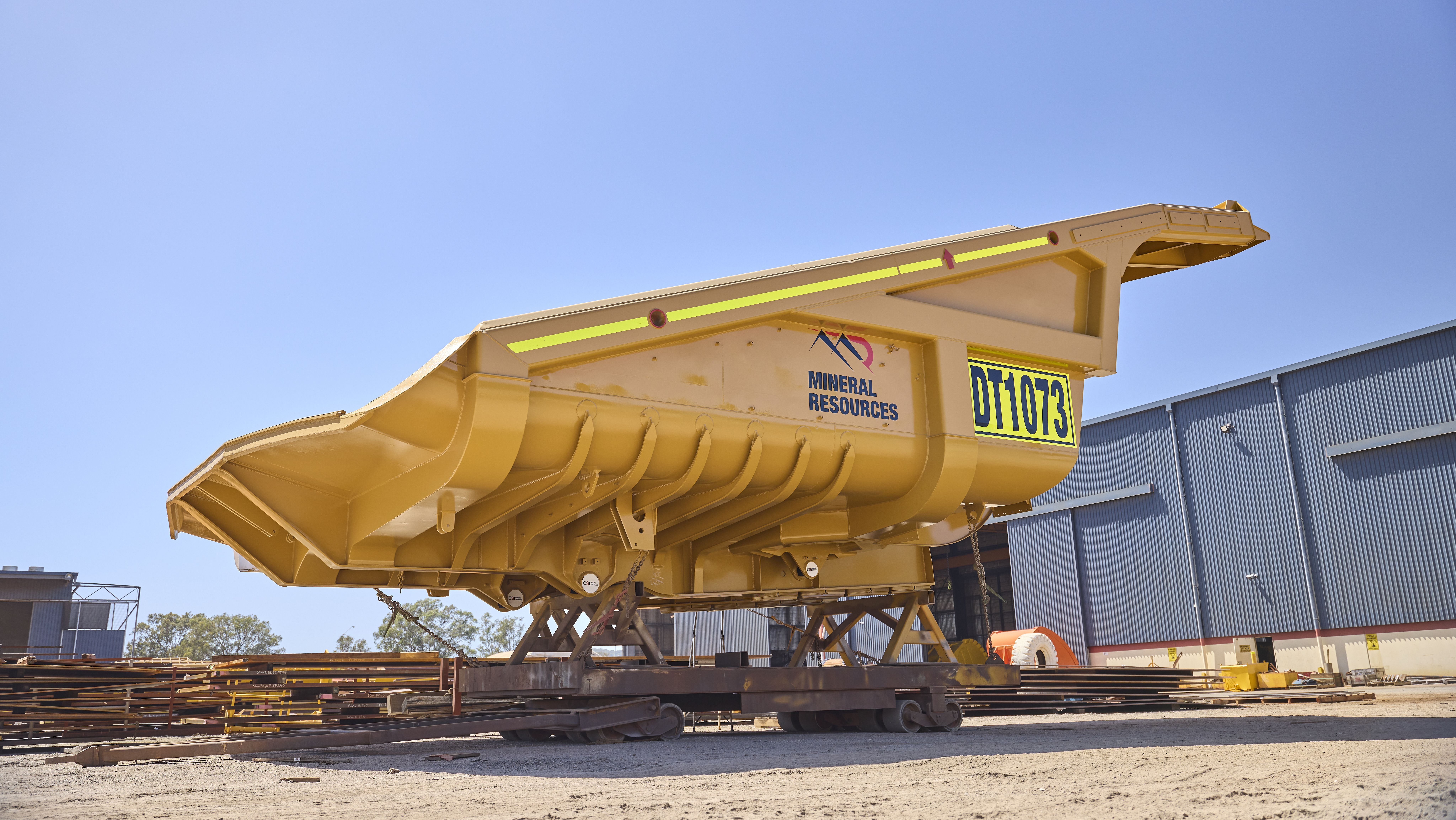 Komatsu WA900 wheel loader bucket