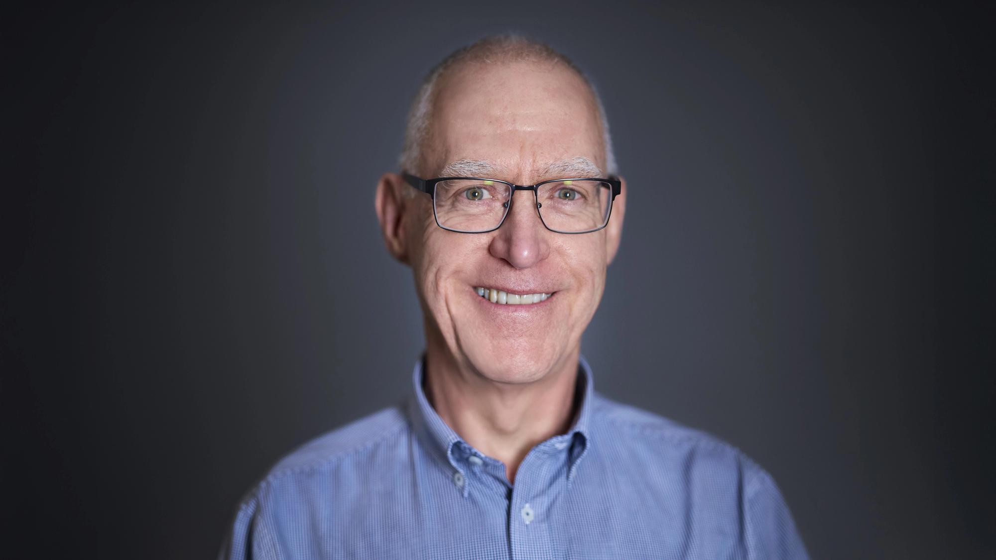 Headshot of Derek Oelofse