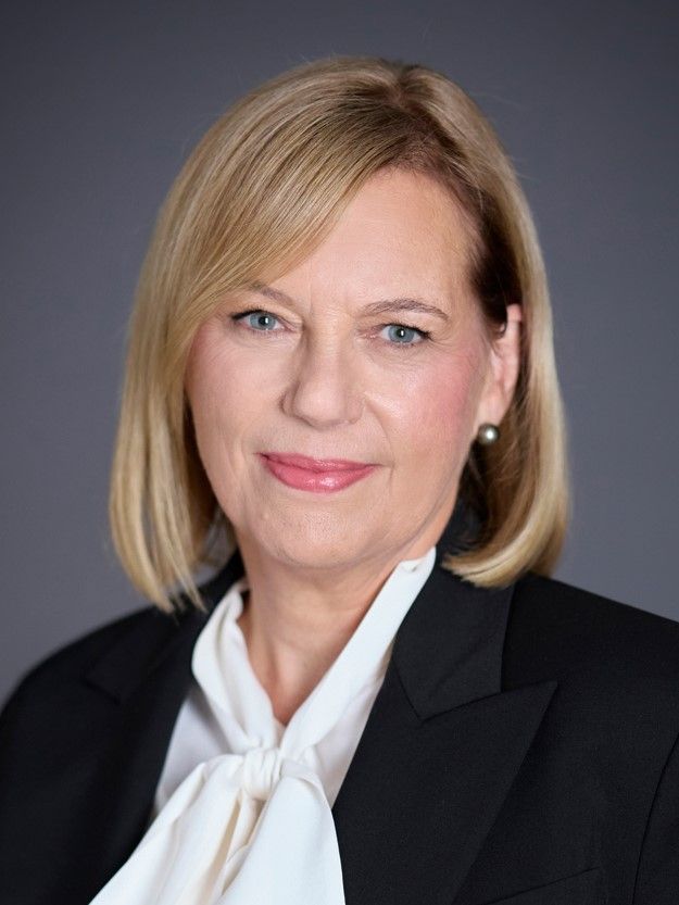 Susan Ferrier headshot