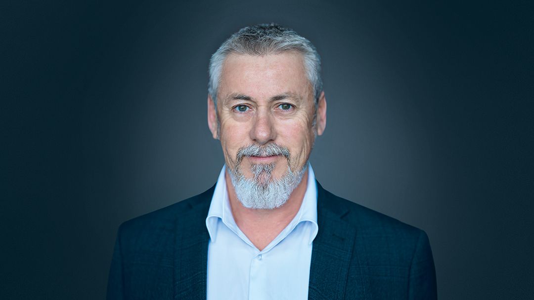 Mike Grey headshot