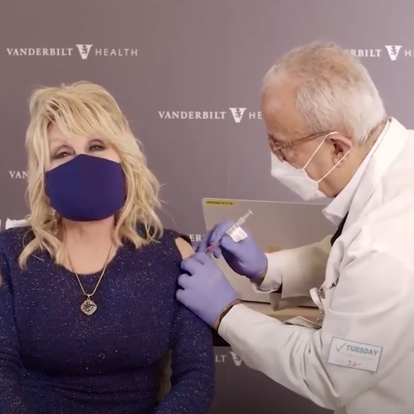 Holler Country Music