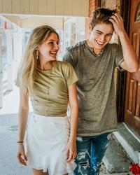 Artist - Juna N Joey 1