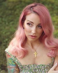 Holler Country Music