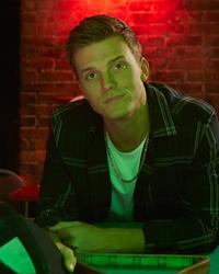 Holler Country Music