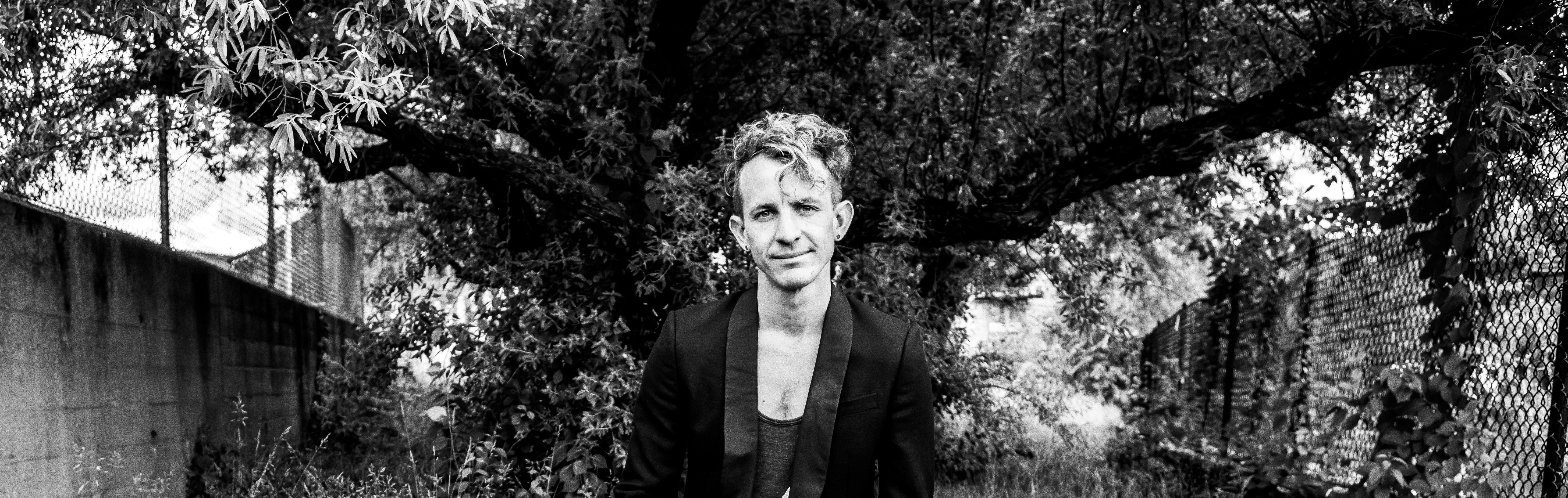 Holler Country Music