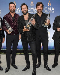 Holler Country Music