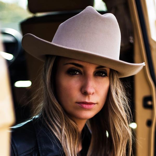 Holler Country Music