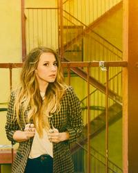 Artist - Caitlyn Smith 1