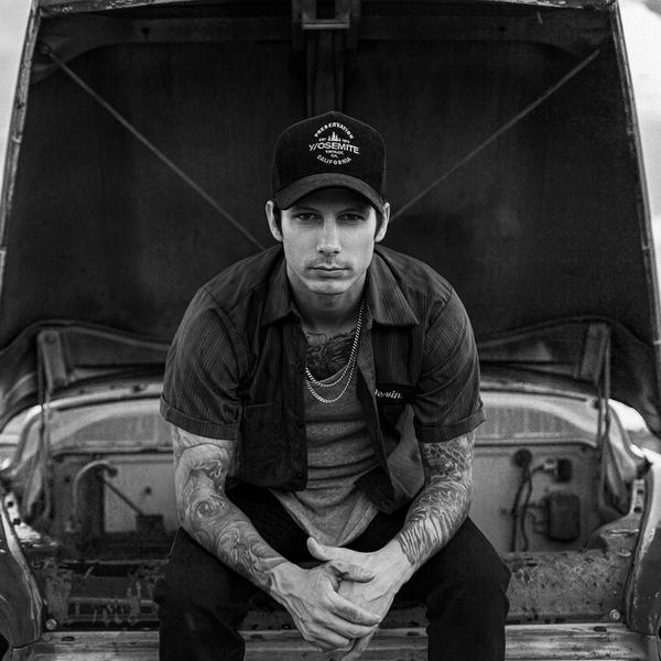 Holler Country Music