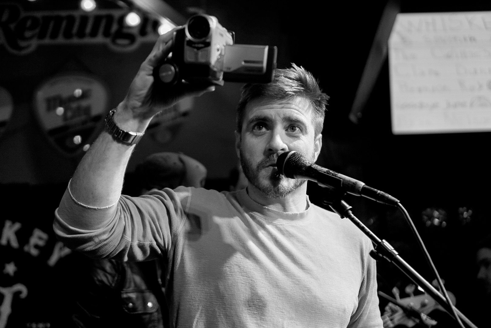 Holler Country Music