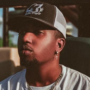 Holler Country Music