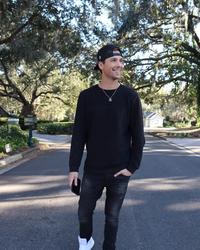 Holler Country Music