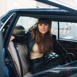 Artist - Esther Rose 1