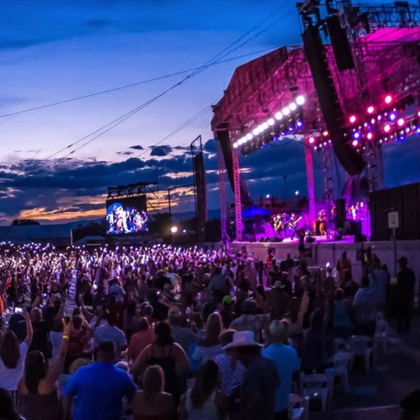 Holler Country Music