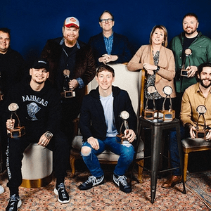 Holler Country Music