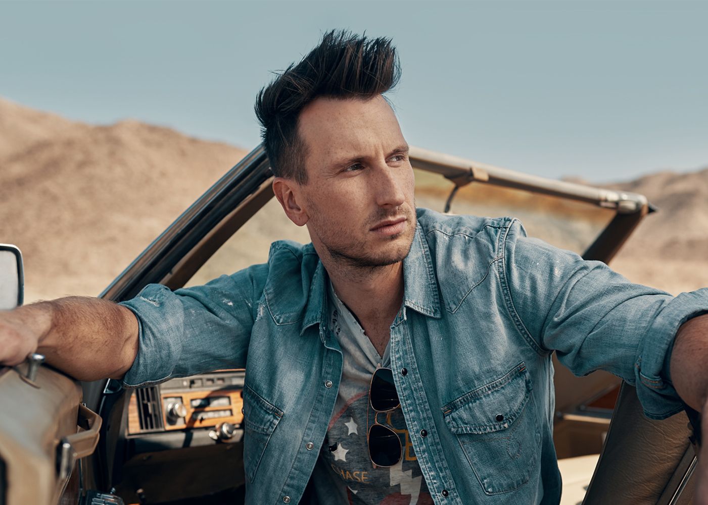 Holler Country Music