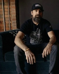 Holler Country Music