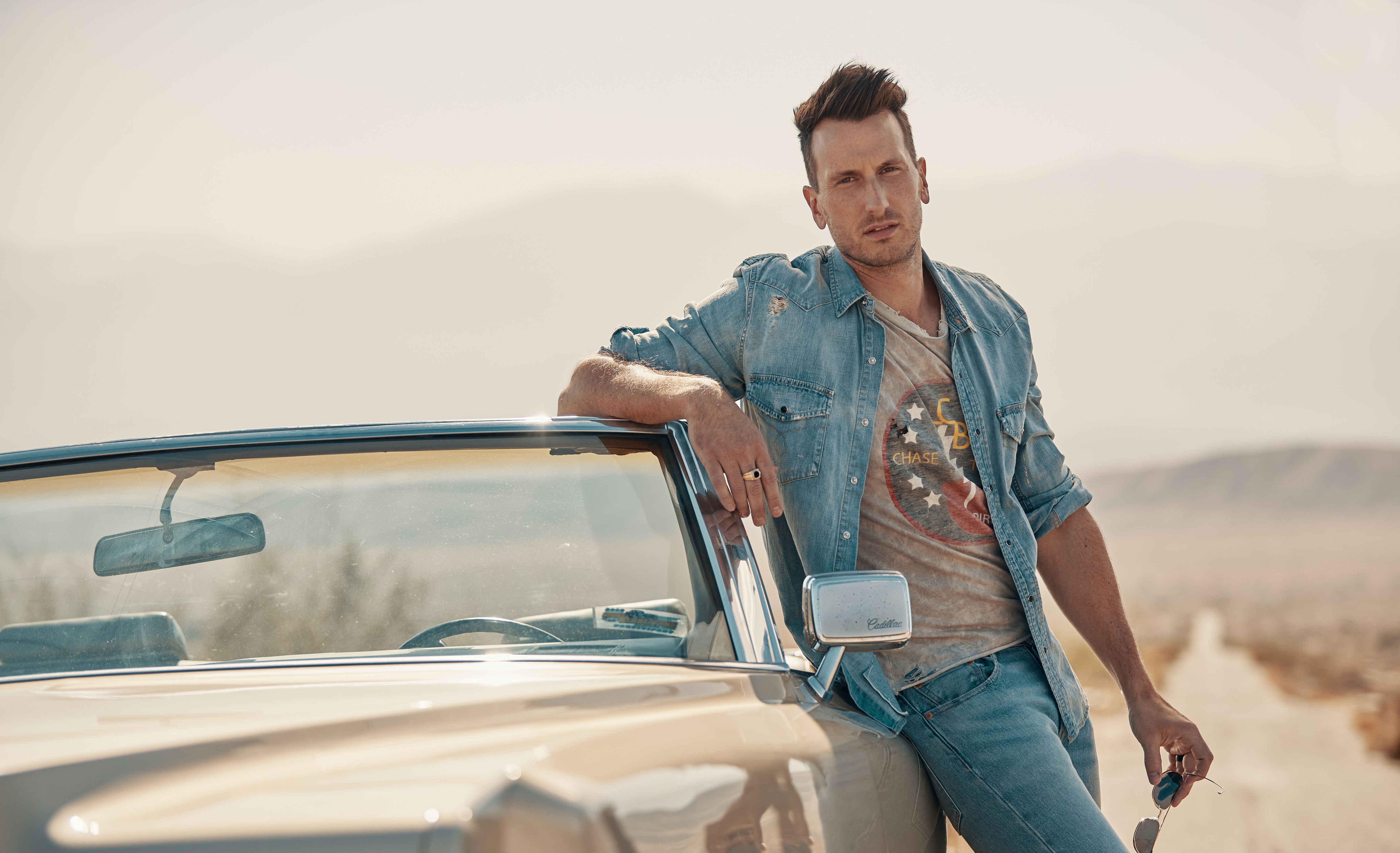 Holler Country Music