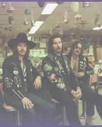 Holler Country Music