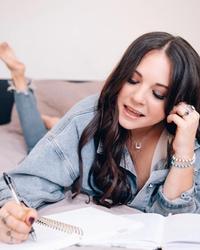 Holler Country Music