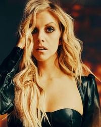 Holler Country Music