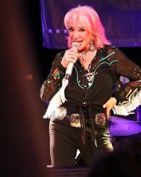 Holler Country Music