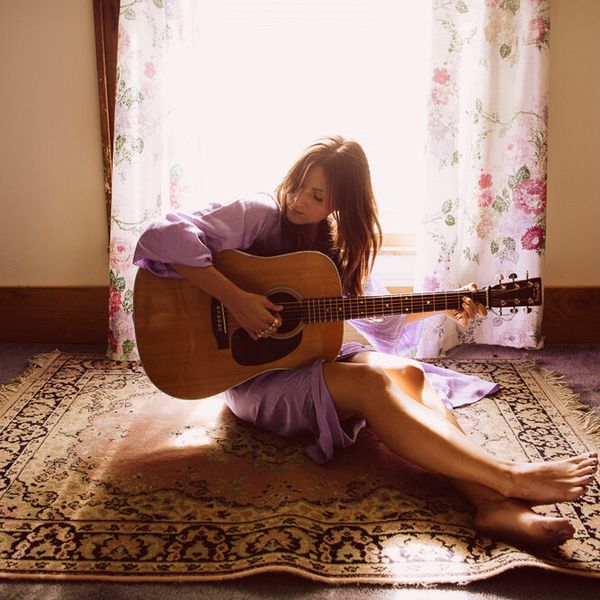 Holler Country Music